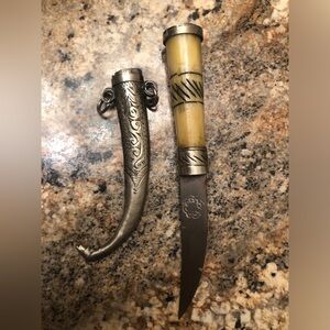 Authentic Moroccan Khan-jar engraved Arabic bone handle vintage dagger.